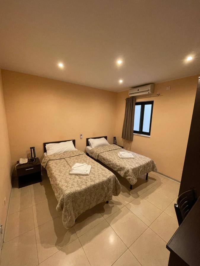 Sogdiana Guest House San Ġiljan Buitenkant foto