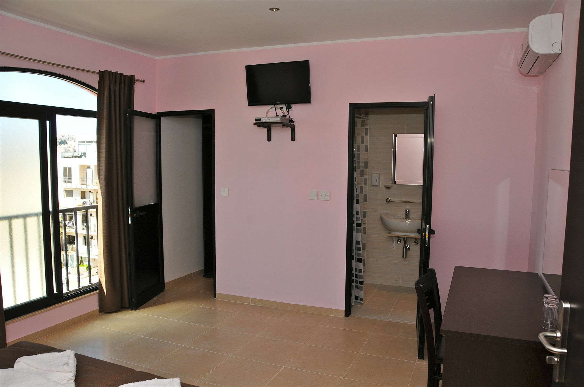 Sogdiana Guest House San Ġiljan Buitenkant foto