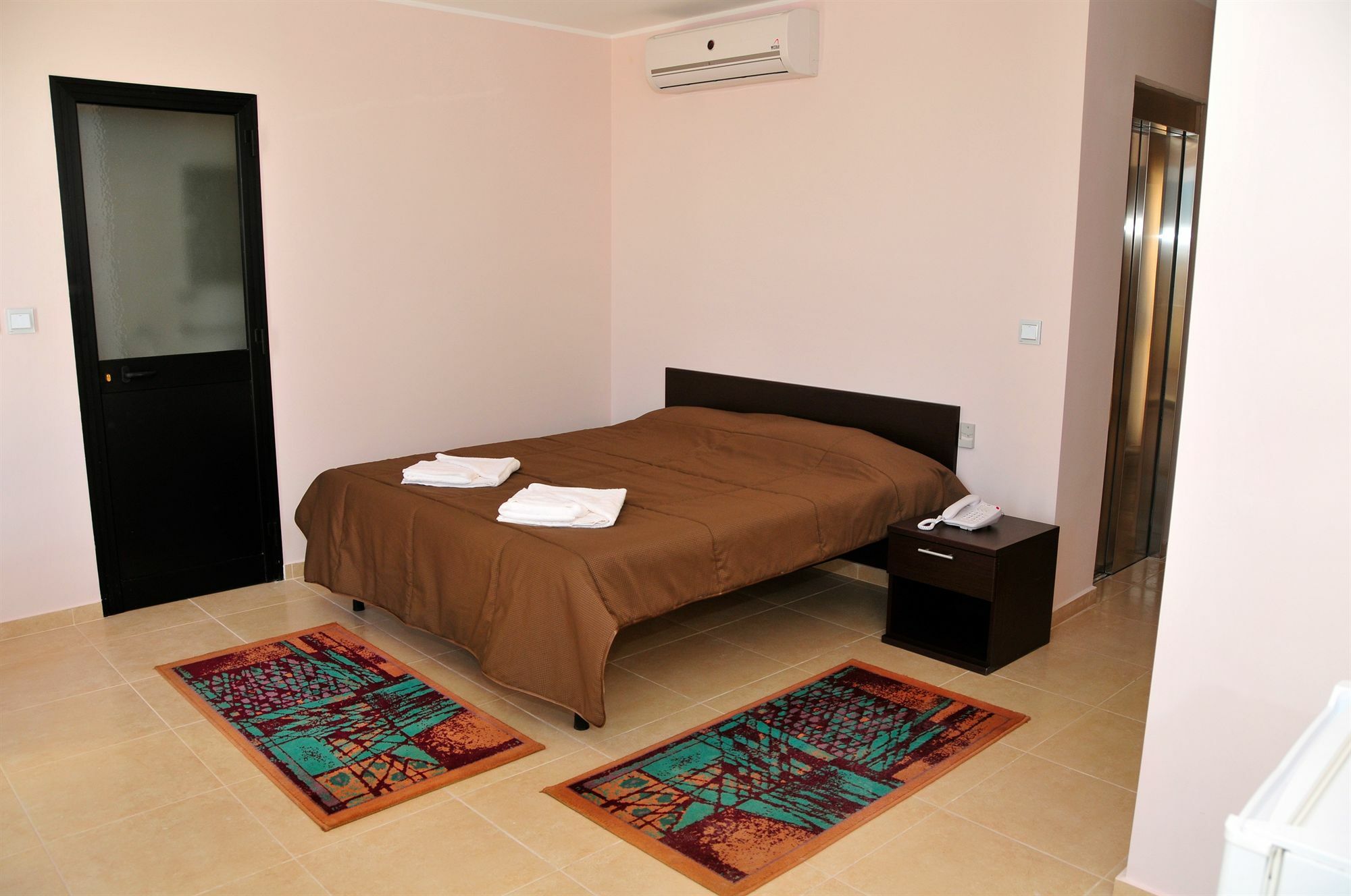 Sogdiana Guest House San Ġiljan Buitenkant foto